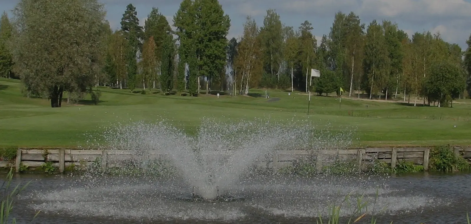 Haiseeko Golf kentällä? Ratkaisuna on asennettava ilmastin hapettamaan vettä.